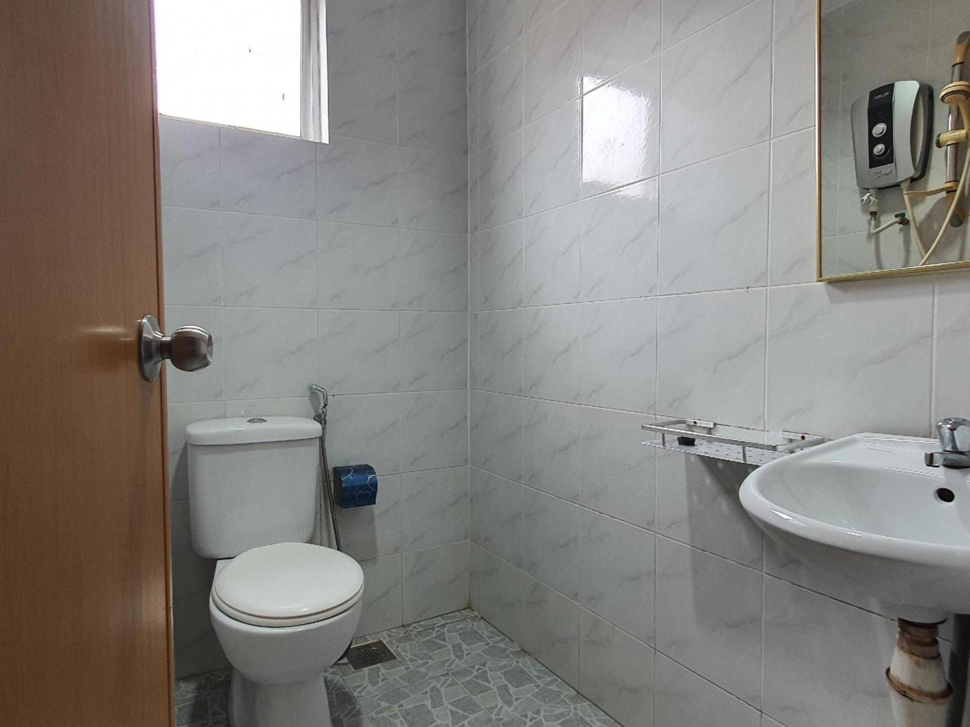 Oyo 90964 Melody 88 Inn มีรี ภายนอก รูปภาพ